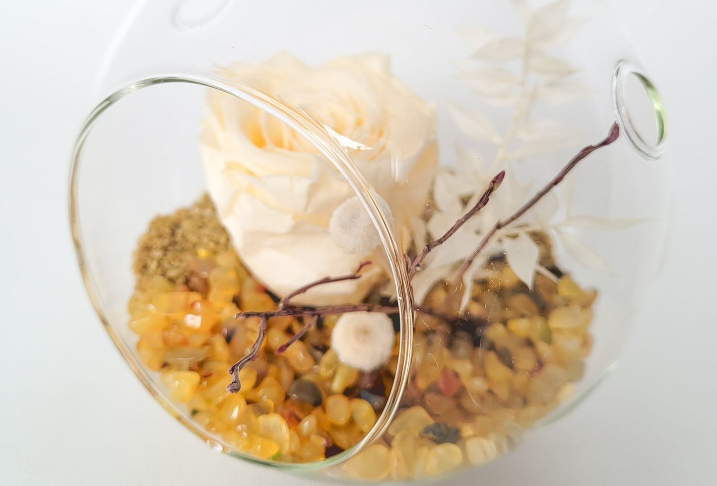 BULLE DE VERRE AVEC ROSES ÉTERNELLES